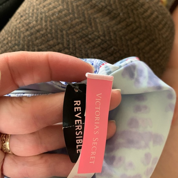 Victoria’s Secret L swim top reversible bikini nwt - Picture 5 of 5